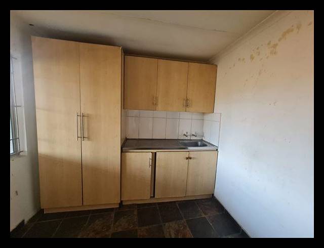 3 BEDROOM HOUSE FOR SALE IN PHOENIX INDUSTRIAL